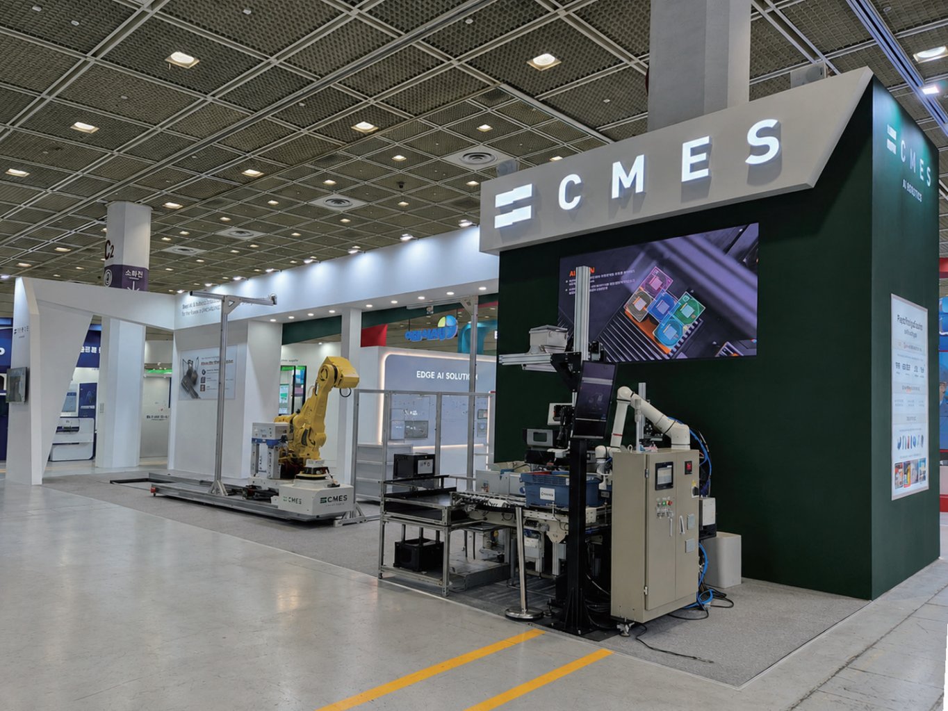 CMES机器人与自动化设备展位实景
